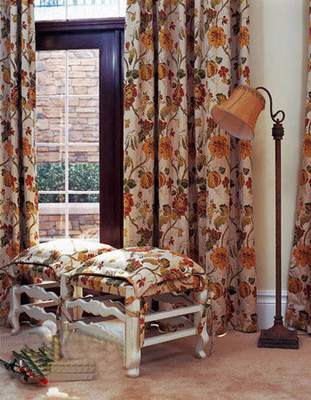 布藝已經(jīng)成為家居裝飾重點(diǎn)考慮對(duì)象,如何利用布藝巧手布置新家-大連裝修-大連搜房網(wǎng)