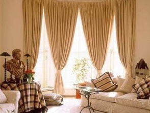 布藝窗簾巧搭配 輕松改造明亮家