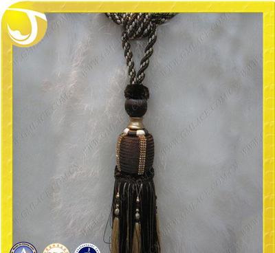 大連窗簾掛球與流蘇掛穗 定制化裝飾的魅力